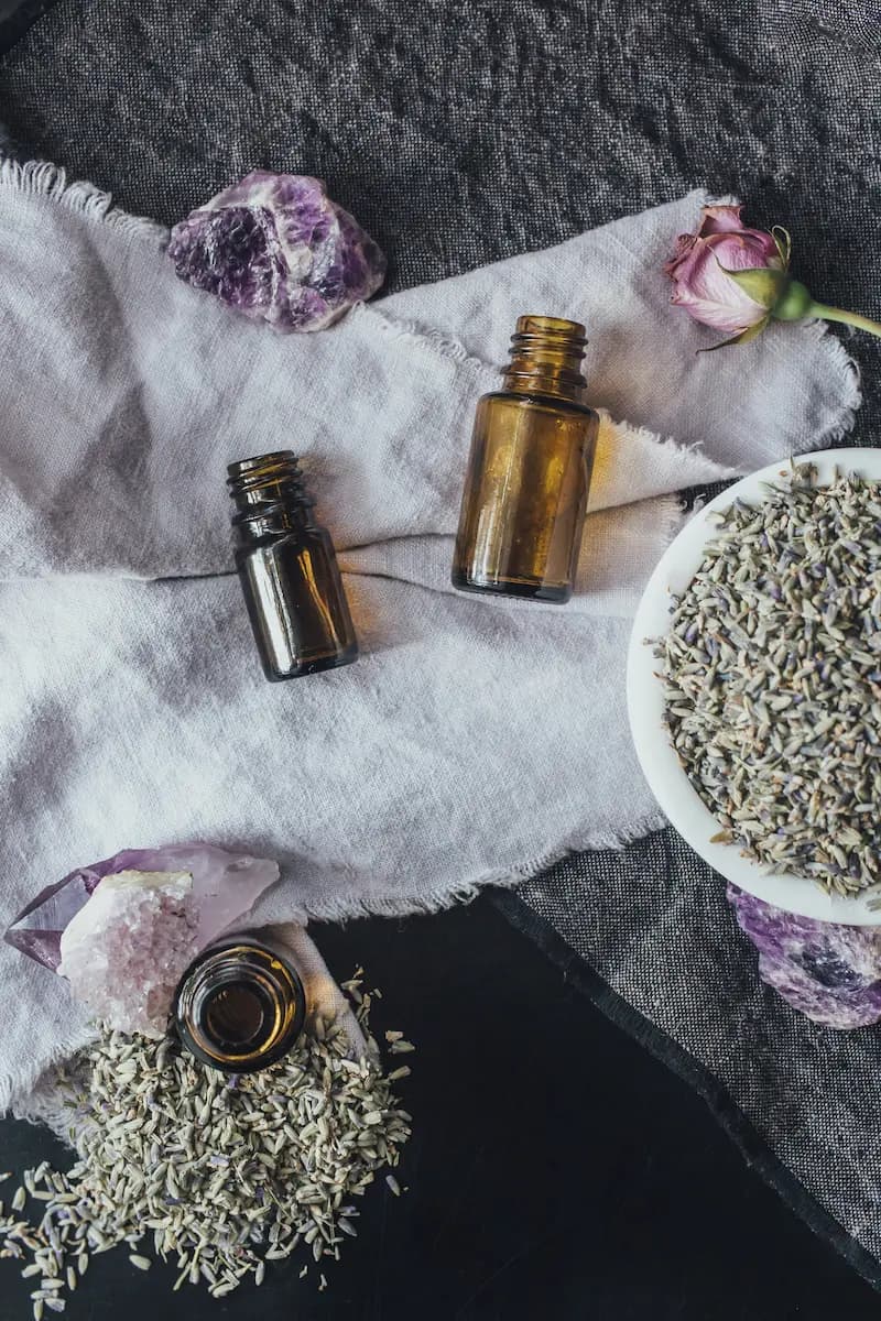 Huiles essentielles et plantes — aromathérapie
